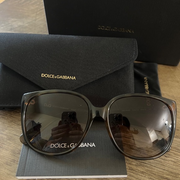Dolce Gabbana Sunglasses - Picture 4 of 4